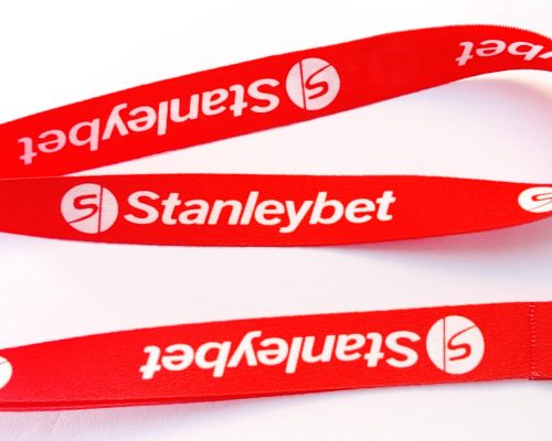 HDR debug info : none AIScene(32)    AC brightness(170.2) bright_enhenced_level(0.0) brightness_shift(1.0) brightness_high_level(219), contrast_enhanced_level(1.0) meanY(185.5) meanU(162.3) meanV(117.1) U_std(48.7) V_std(19.0)  WDR(0,0)SV(3)SGL(0)HGL(0)SGLPU(47)SGLAY(0)AY(196)