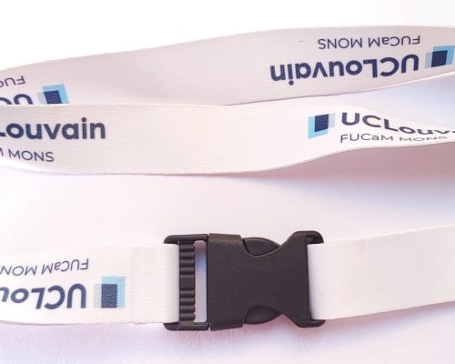 HDR debug info : none AIScene(21)    AC brightness(246.5) bright_enhenced_level(0.0) brightness_shift(1.0) brightness_high_level(196), contrast_enhanced_level(1.0) meanY(203.3) meanU(130.5) meanV(128.9) U_std(11.2) V_std(10.9)  WDR(0,0)SV(3)SGL(0)HGL(0)SGLPU(31)SGLAY(0)AY(210)